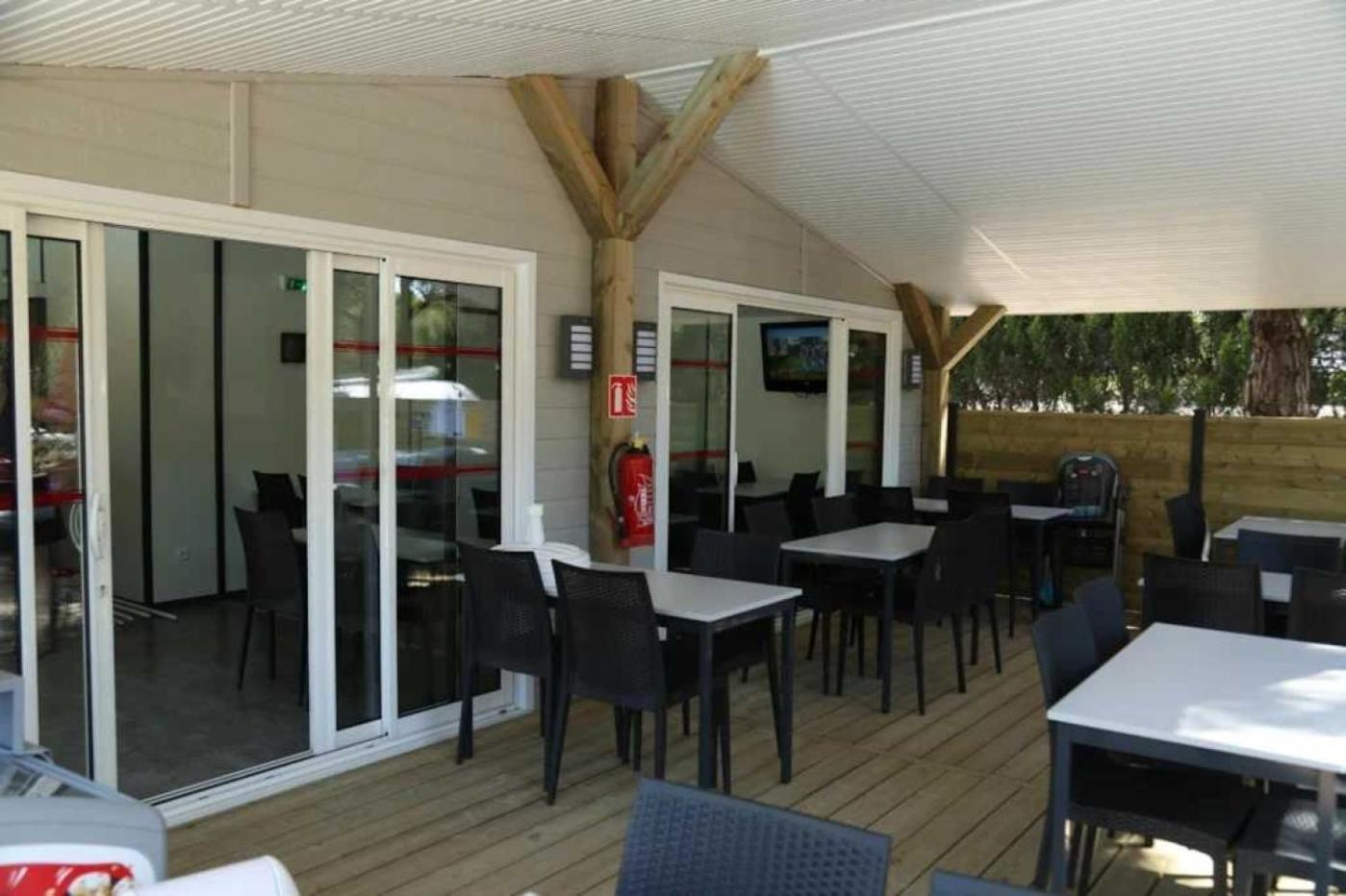 Camping 3 Etoiles - Piscine - Ccbb0Gd Bizanet Buitenkant foto